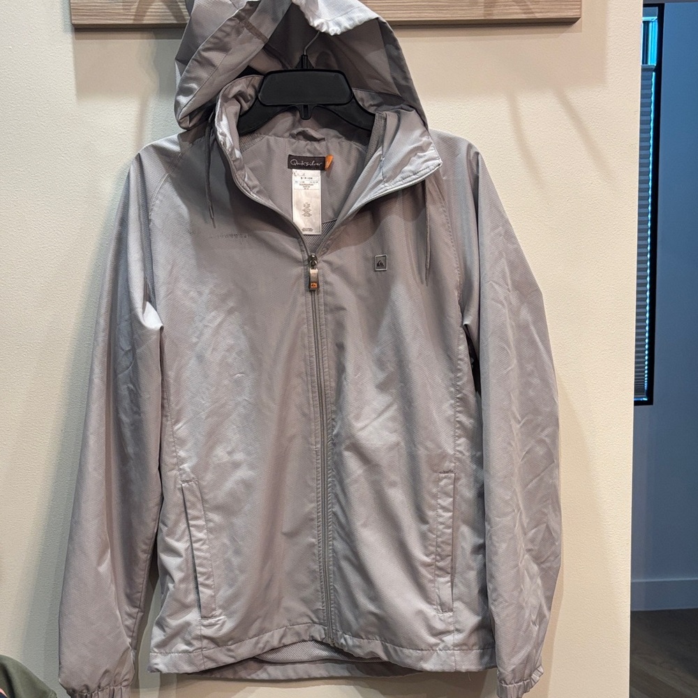 Quiksilver Men’s small Gray Windbreaker
